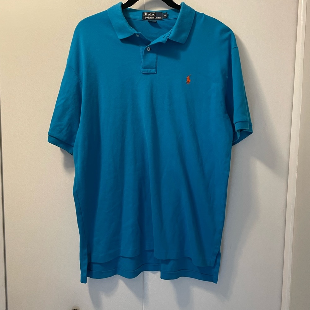 Men’s blue polo